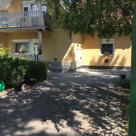 Дом отдыха In - Balaton 18816 *