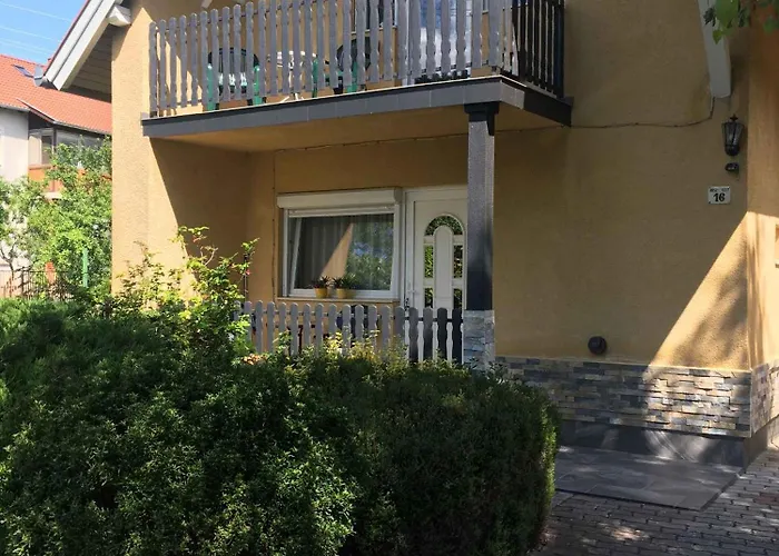 In - Balaton 18816 * גיינסדיאס