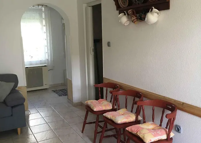 In - Balaton 18816 *