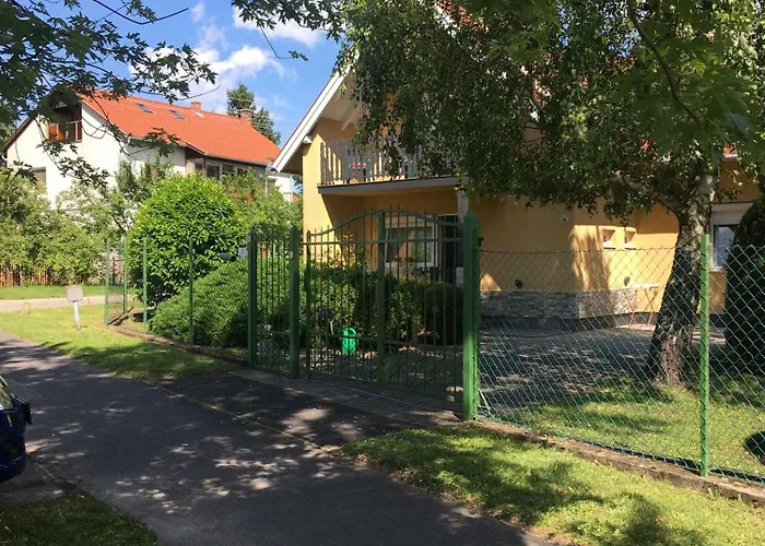 In - Balaton 18816 * גיינסדיאס