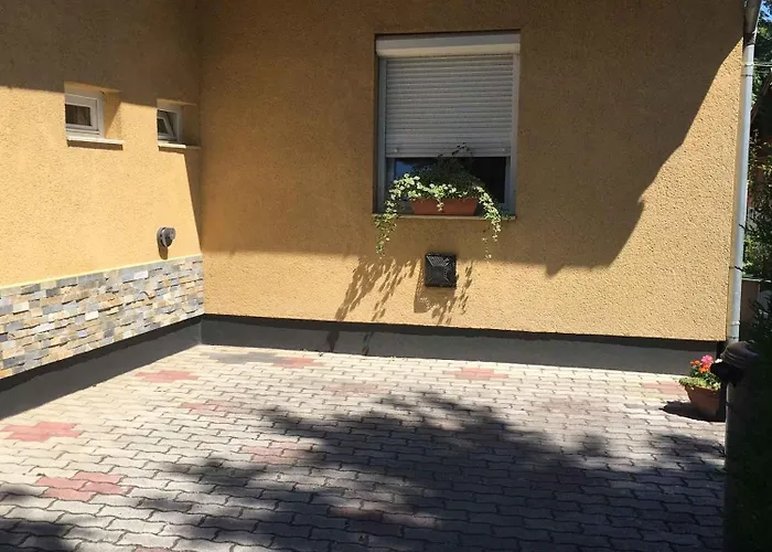 בית נופש In - Balaton 18816 גיינסדיאס